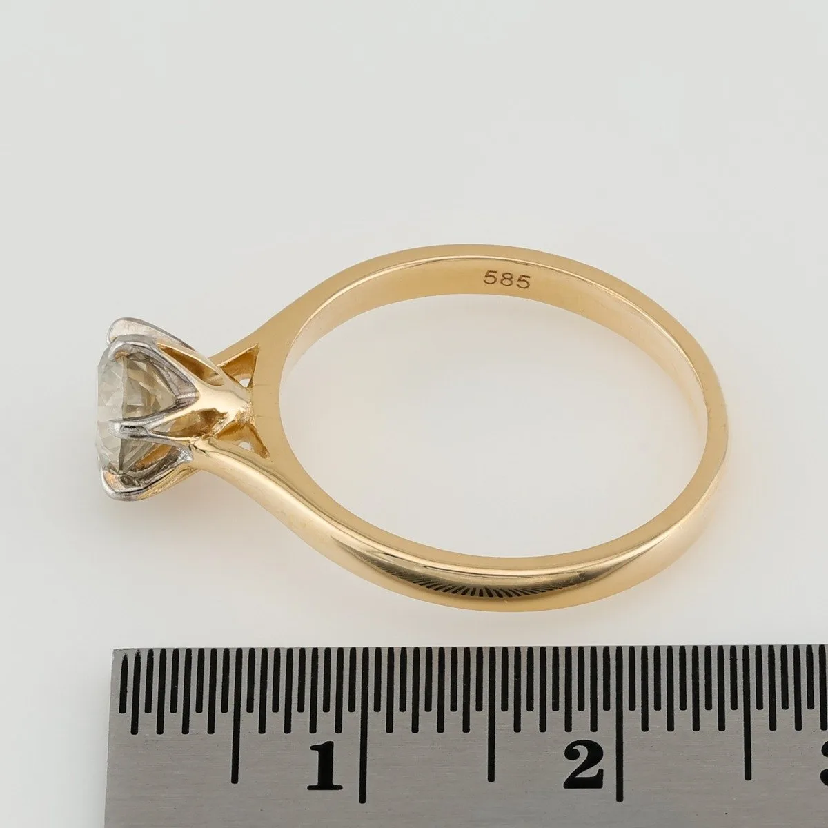 Engagement ring in 14ct yellow gold with natural diamond / brilliant 0,75 ct