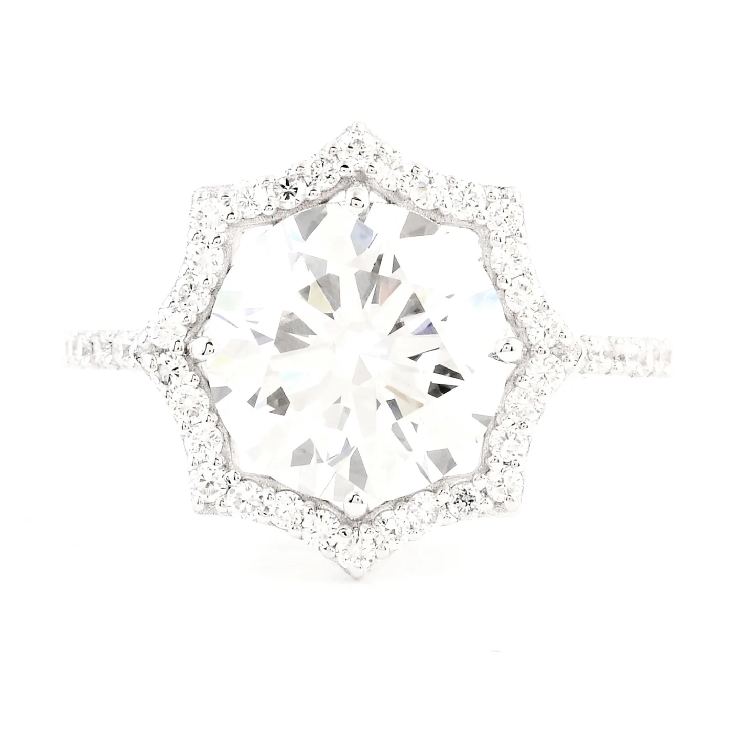 Engagement ring in 14ct white gold with large Lab-Grown diamond 4,3 ct