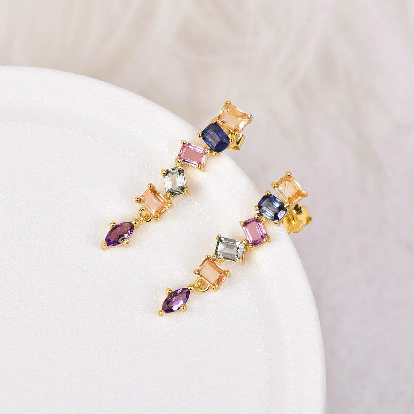 Sapphire 2ct + Amethyst 0,25ct earrings with ALGT certificate